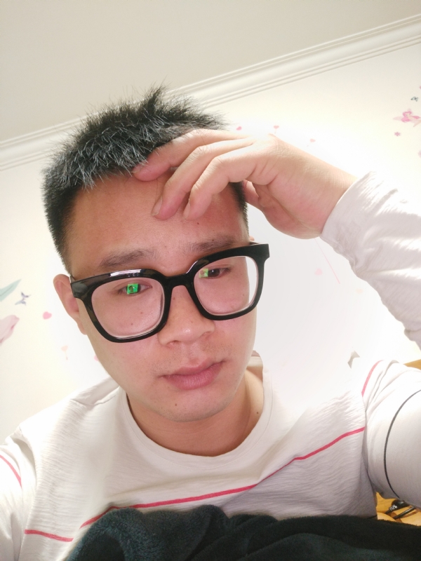 华灯初上的夜晚的第一张照片--莆田相亲服务中心