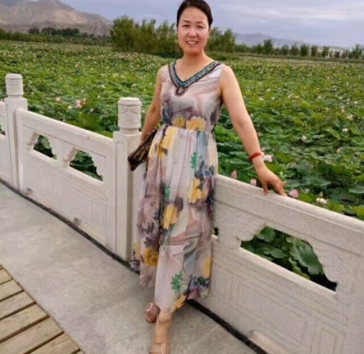 红叶的第一张照片--莆田相亲服务中心