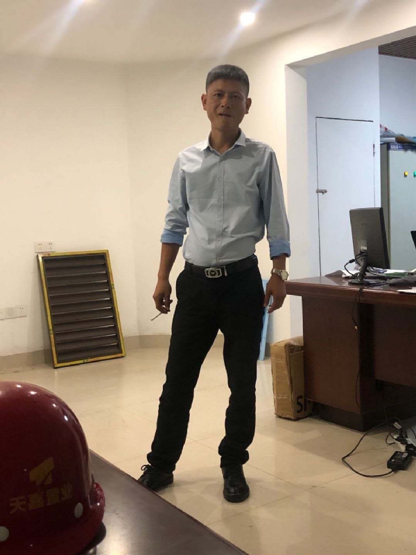 郁闷之中的第一张照片--莆田相亲服务中心