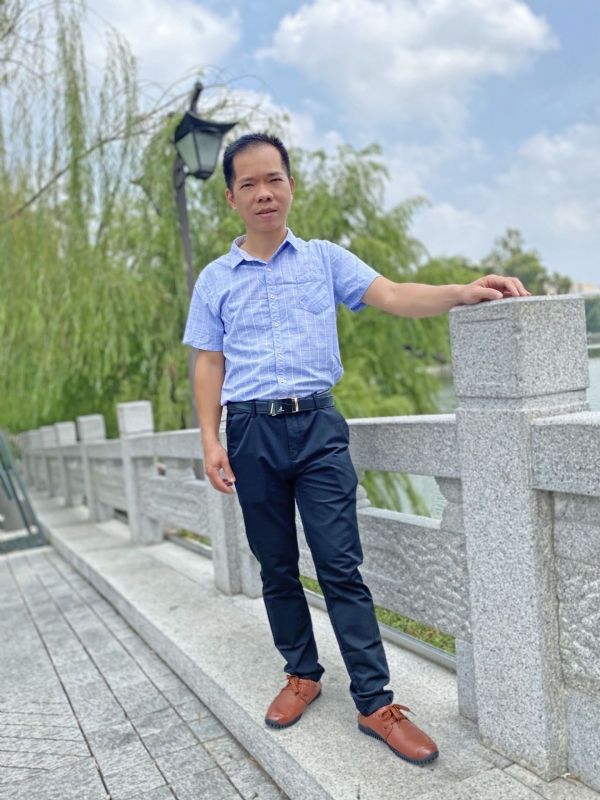 奇峰向阳的第一张照片--莆田相亲服务中心