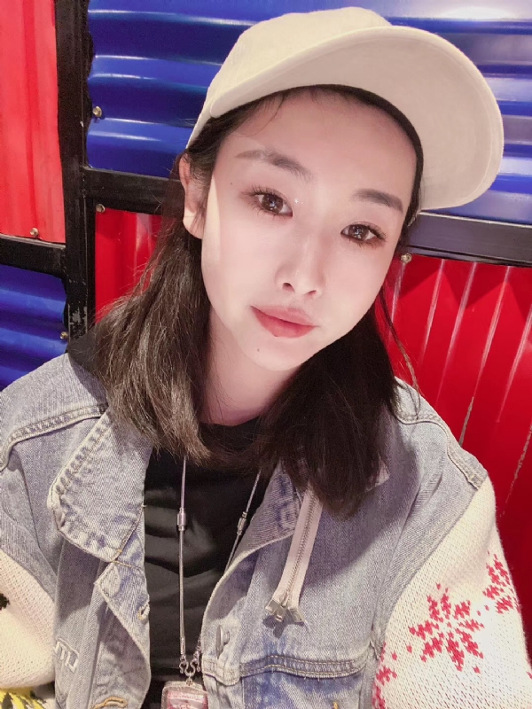玲珑的第一张照片--莆田相亲服务中心