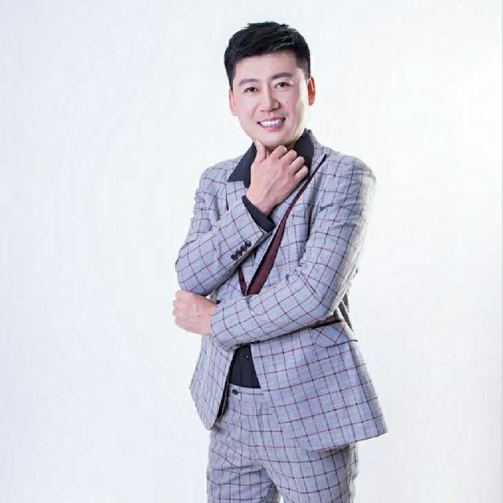 屋顶拾荒人的第一张照片--莆田相亲服务中心