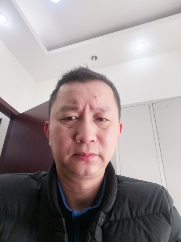相视而笑的第一张照片--莆田相亲服务中心
