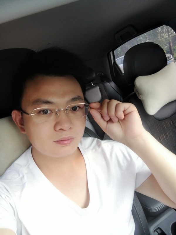 幸福的拥抱的第二张照片--莆田相亲服务中心