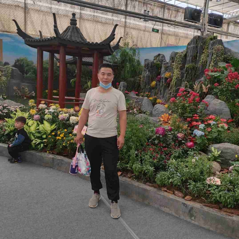 受伤的痴情男的第一张照片--莆田相亲服务中心