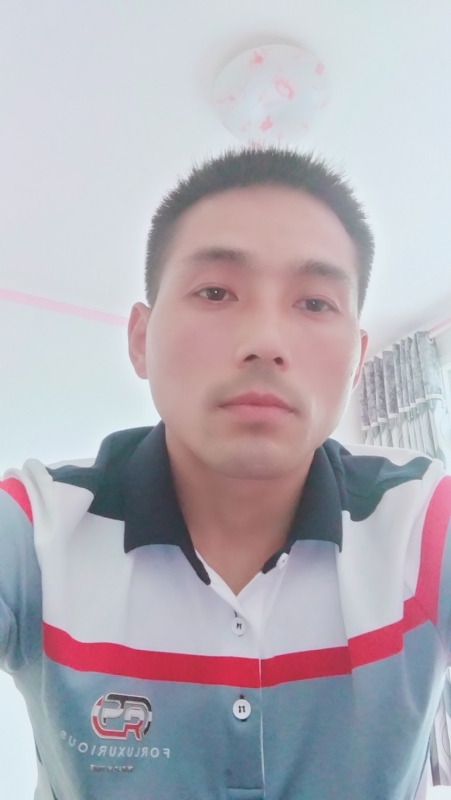 染红尘世的第一张照片--莆田相亲服务中心