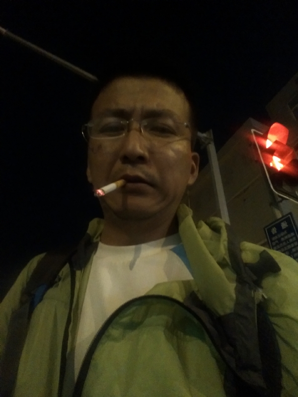 认真的生活的第一张照片--莆田相亲服务中心