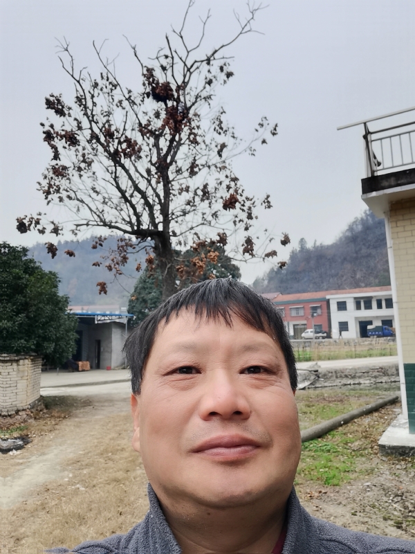 苏众青春冲浪的第一张照片--莆田相亲服务中心