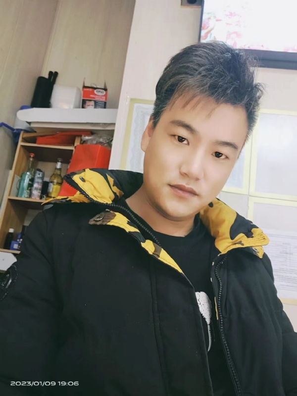 孤酒枕愁眼眠的第二张照片--莆田相亲服务中心
