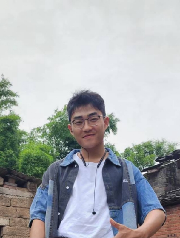 越努力越幸运的第一张照片--莆田相亲服务中心