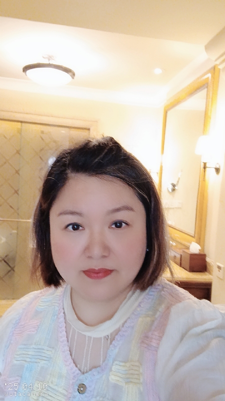 衎静玲瓏的第一张照片--莆田相亲服务中心