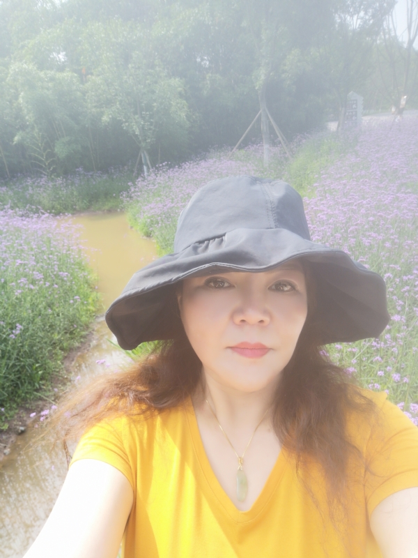 宛霞的第三张照片--莆田相亲服务中心