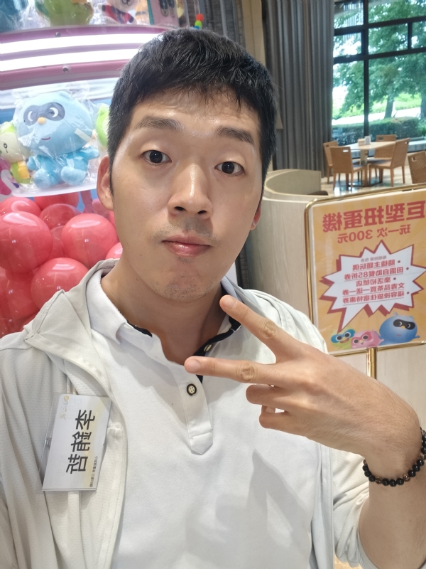 銪哲的第一张照片--莆田相亲服务中心