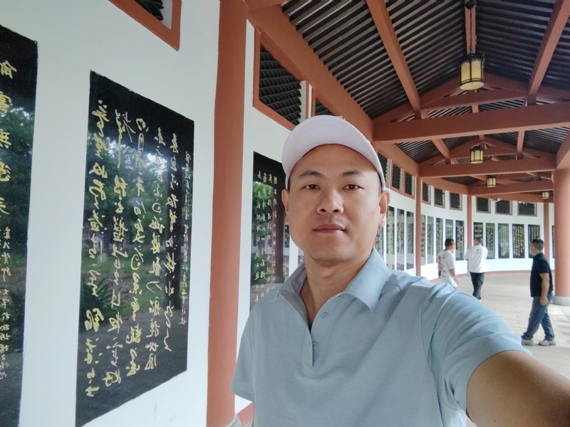 爱运动的范的第一张照片--莆田相亲服务中心