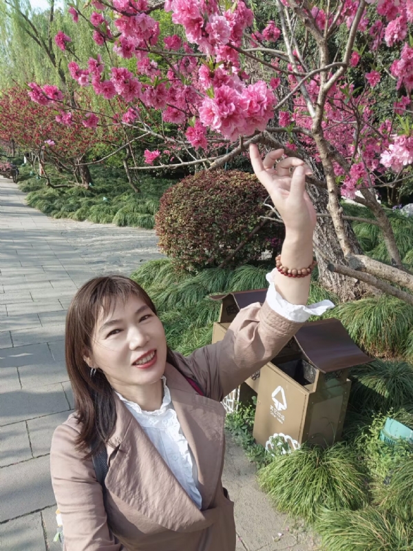 丽娜的第四张照片--莆田相亲服务中心