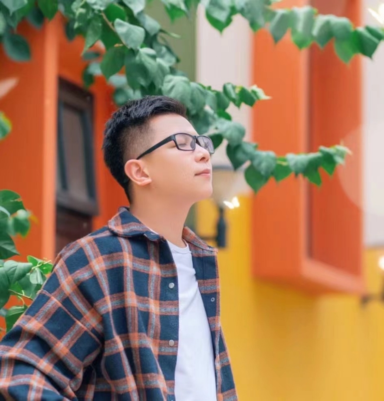 版本之子的第一张照片--莆田相亲服务中心