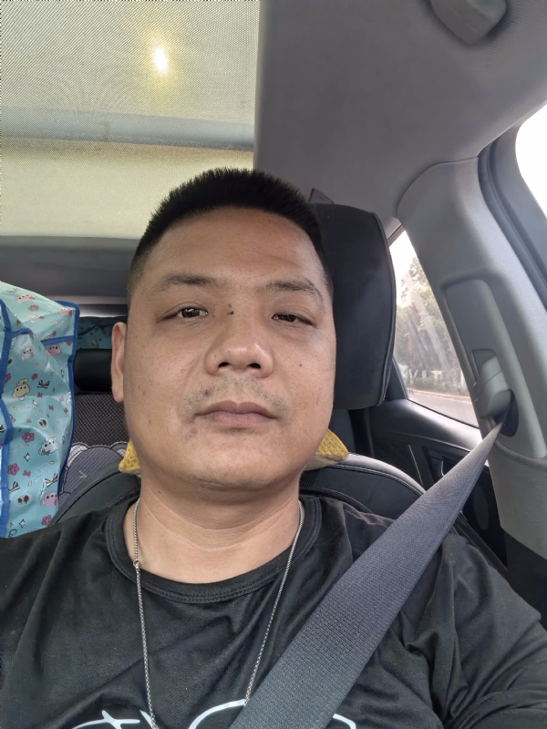 卖电池的大叔的第一张照片--莆田相亲服务中心